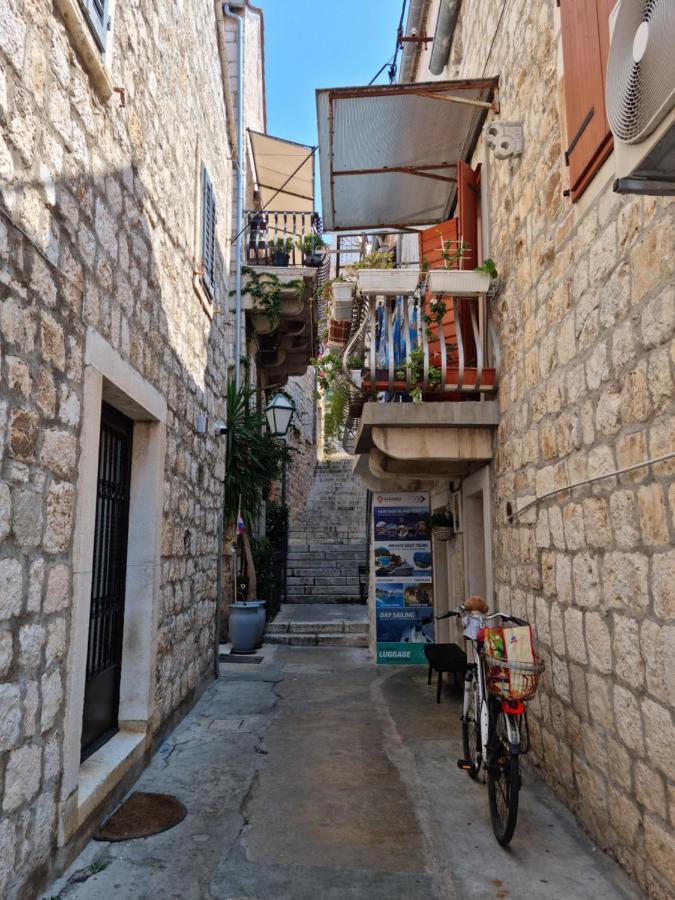 Studio Riva Hvar Town Exterior photo